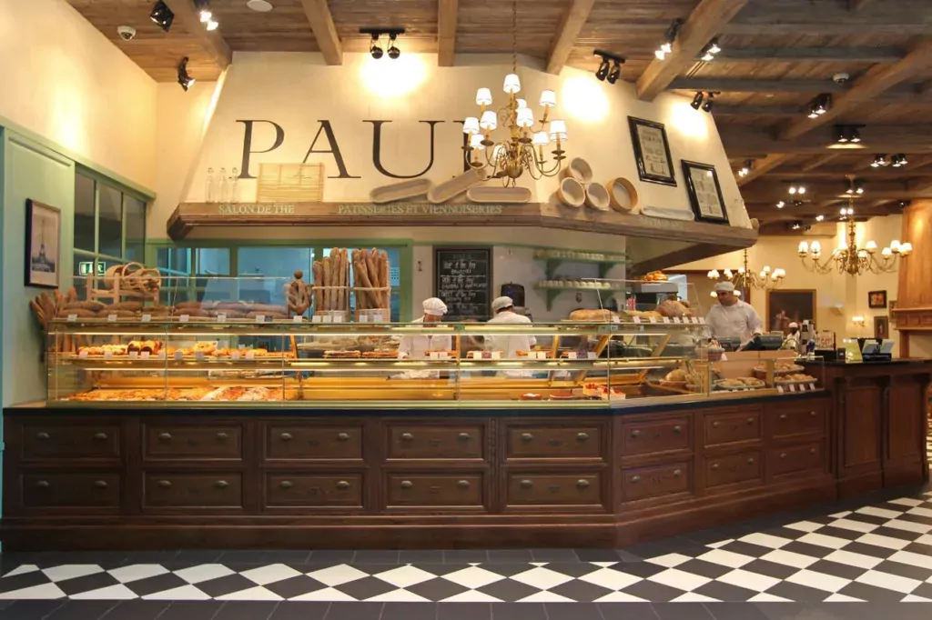 The dubai mall coffee shop Paul Bakery and Restaurant